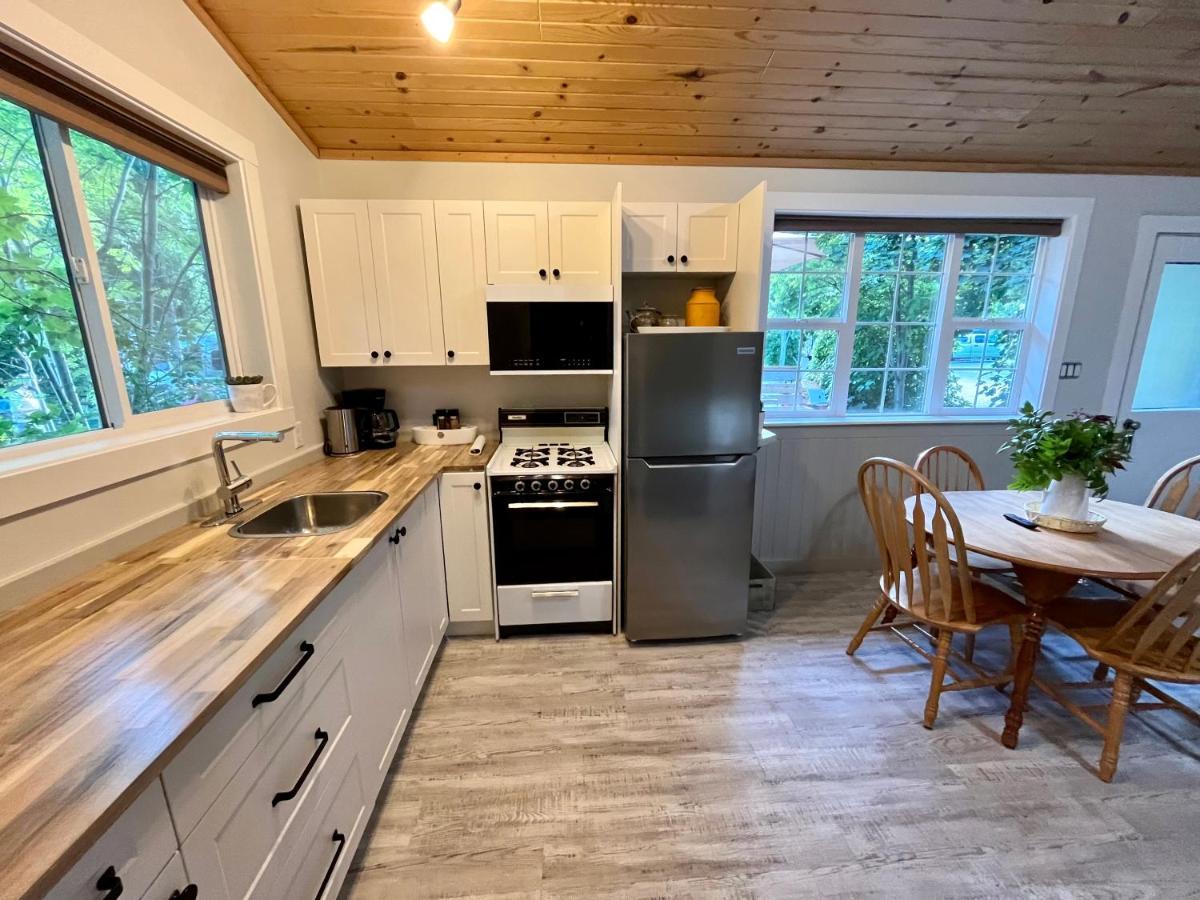 Barefoot Villas And Retreat Christina Lake Экстерьер фото