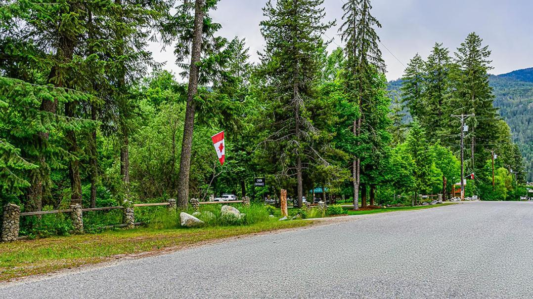 Barefoot Villas And Retreat Christina Lake Экстерьер фото
